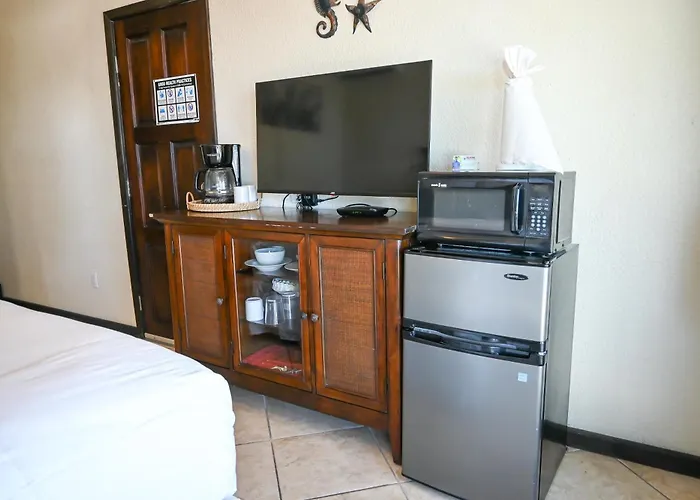 The Palapa House 3*