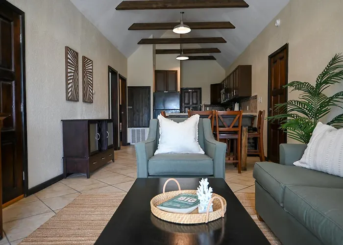 The Palapa House Hotel