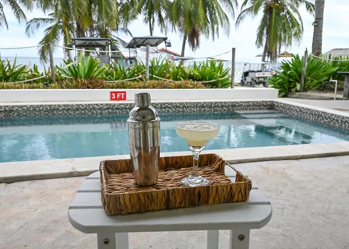 The Palapa House 3*